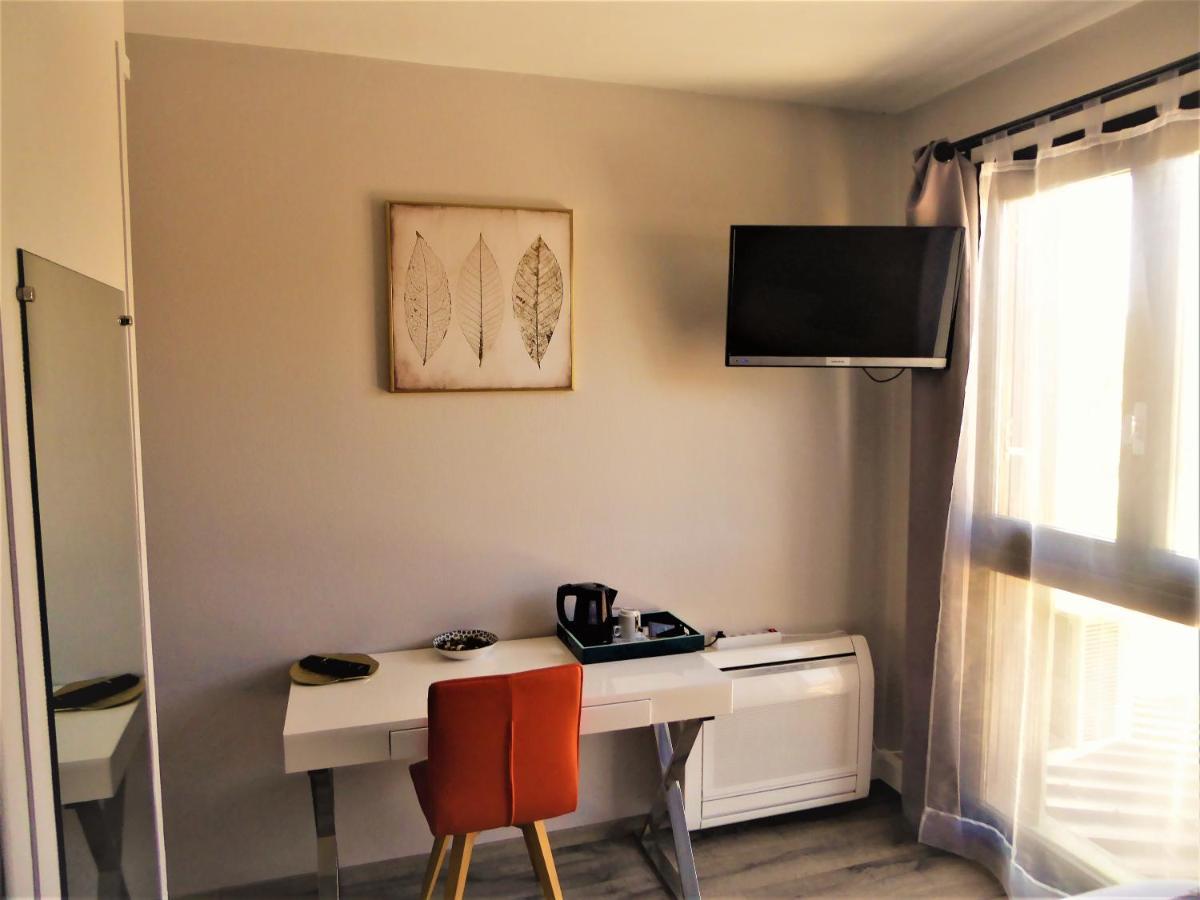 Auberge De La Paillere Lavours 외부 사진
