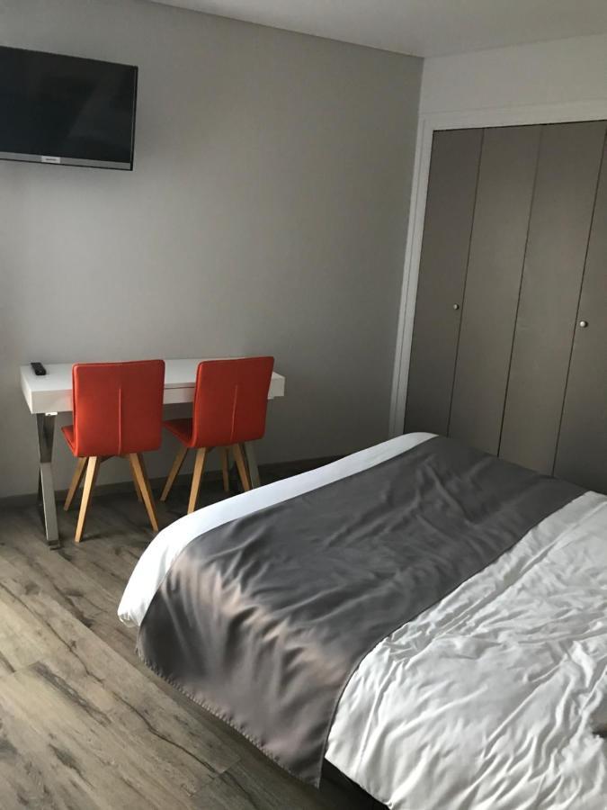 Auberge De La Paillere Lavours 외부 사진