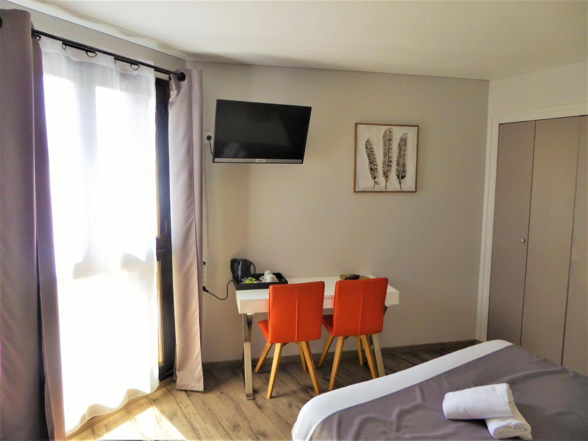 Auberge De La Paillere Lavours 외부 사진