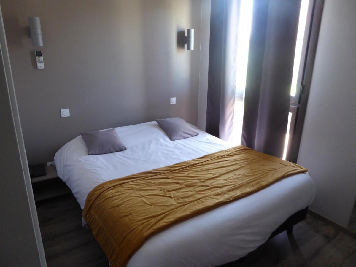 Auberge De La Paillere Lavours 외부 사진