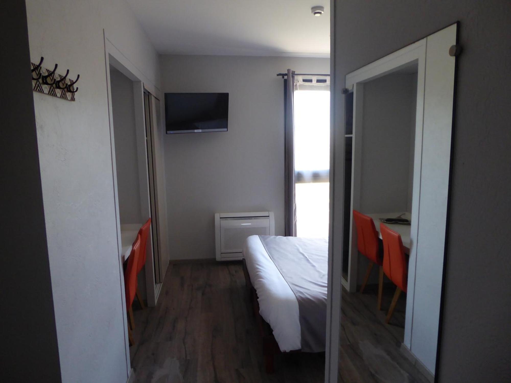 Auberge De La Paillere Lavours 외부 사진